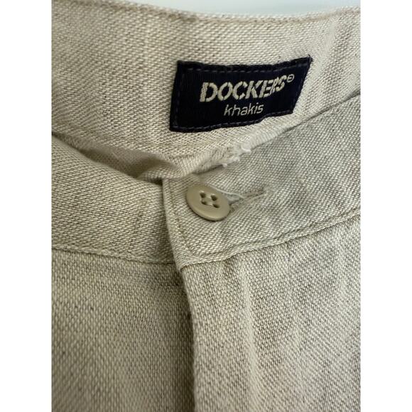 Dockers Khakis Men's Linen Blend Pleated Front Shorts W38 – Classic Fit, Beige - Picture 3 of 5